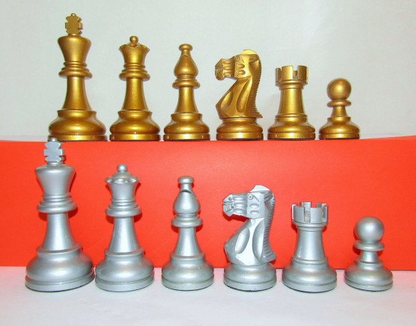 Schachfiguren Staunton Gold / Silber